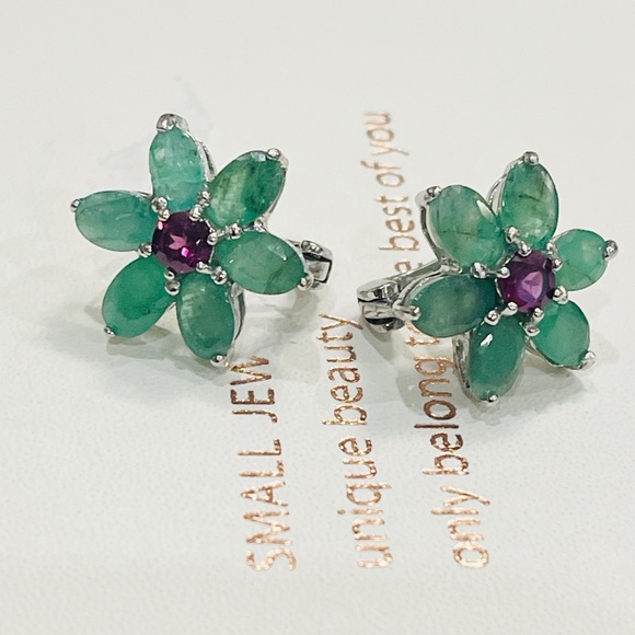 Authentic Certified Colombian Emerald Sterling Silver Stud Style earrings - Picture 6 of 7